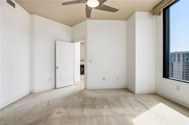 2828 Peachtree Road NW 2402, Atlanta, GA 30305