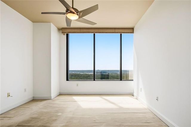 2828 Peachtree Road NW 2402, Atlanta, GA 30305