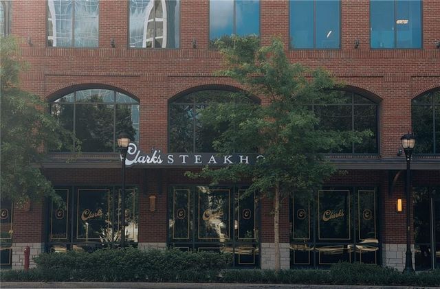 2828 Peachtree Road NW 2402, Atlanta, GA 30305