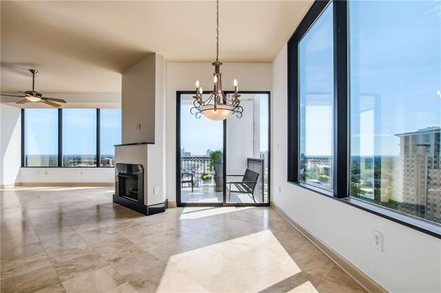 2828 Peachtree Road NW 2402, Atlanta, GA 30305