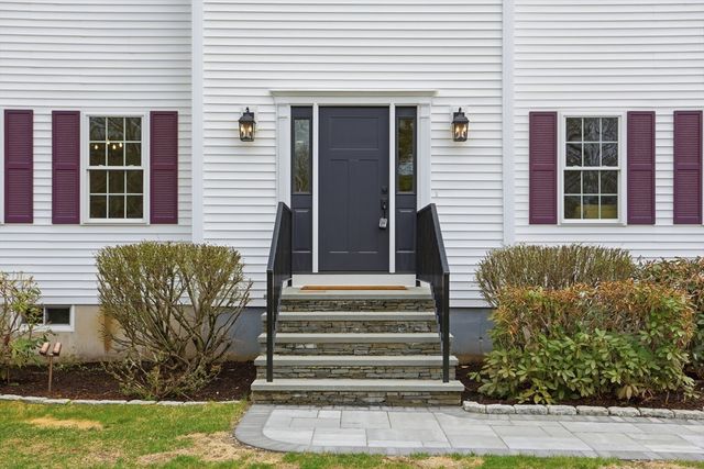 50 Golden Run Rd, Bolton, MA 01740