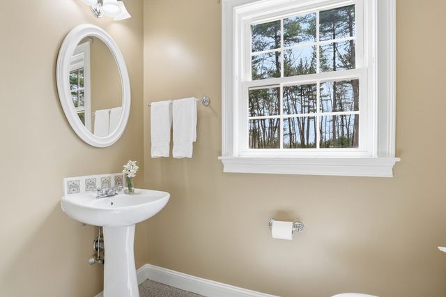 50 Golden Run Rd, Bolton, MA 01740