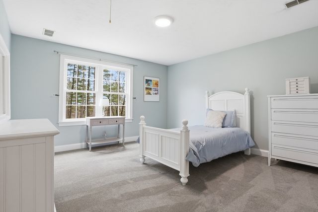 50 Golden Run Rd, Bolton, MA 01740