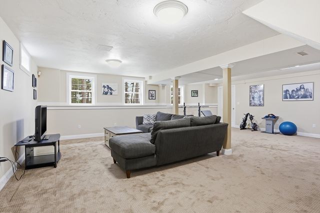 50 Golden Run Rd, Bolton, MA 01740