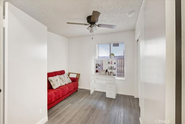 697 S Smoketree, Bloomington, CA 92316