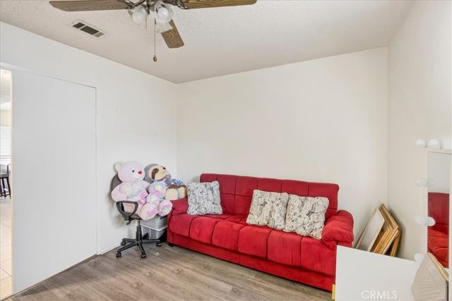 697 S Smoketree, Bloomington, CA 92316