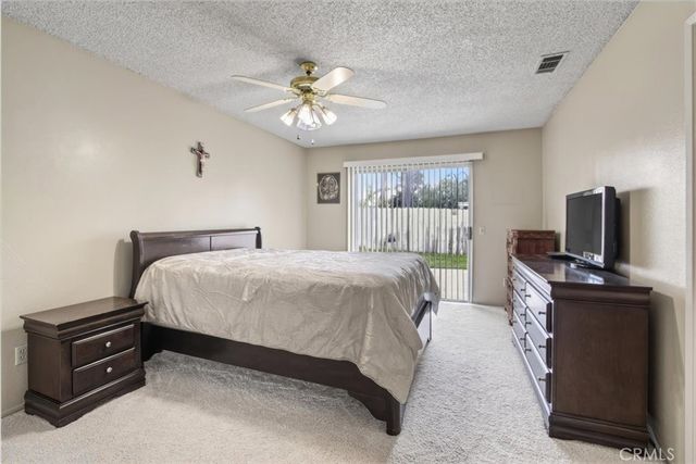 697 S Smoketree, Bloomington, CA 92316