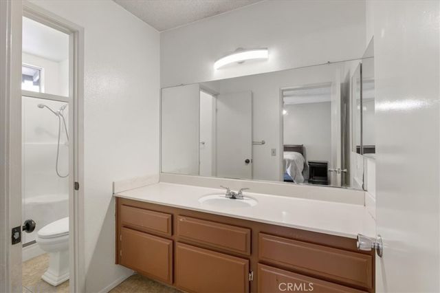 697 S Smoketree, Bloomington, CA 92316