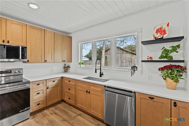 29050 Noll Road, Boerne, TX 78015