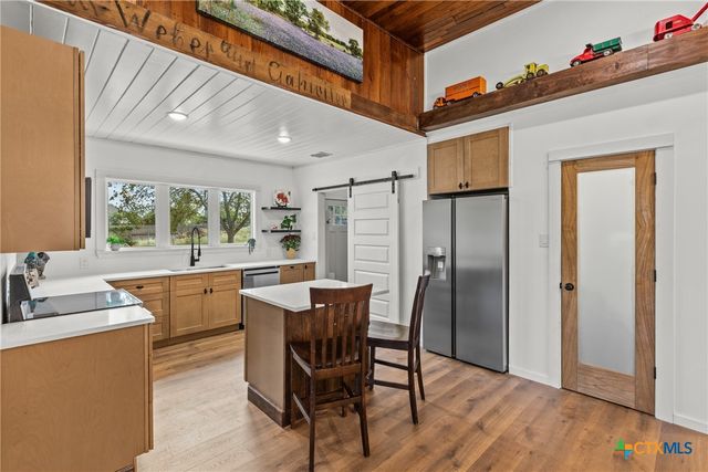 29050 Noll Road, Boerne, TX 78015