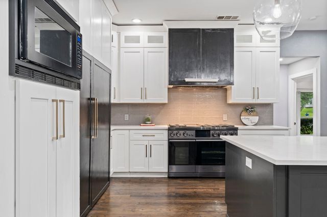 9405 Rocky Branch Drive, Dallas, TX 75243