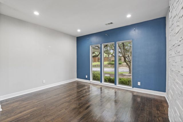 9405 Rocky Branch Drive, Dallas, TX 75243