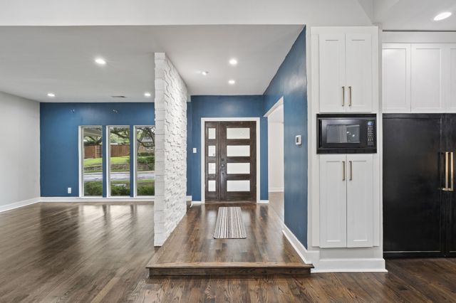 9405 Rocky Branch Drive, Dallas, TX 75243