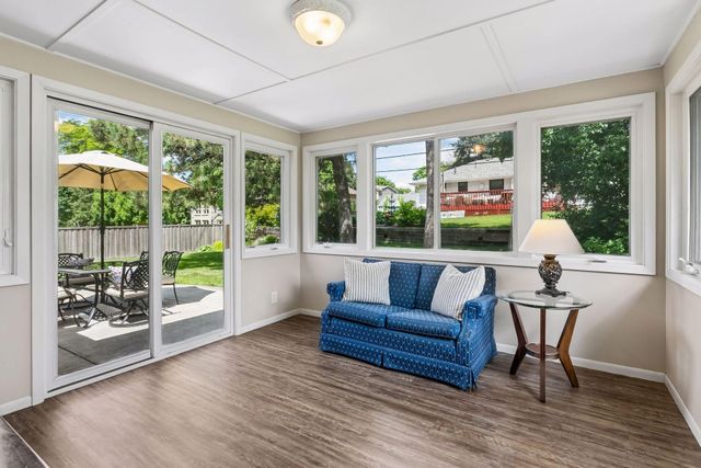 5917 Grimes Avenue S, Edina, MN 55424