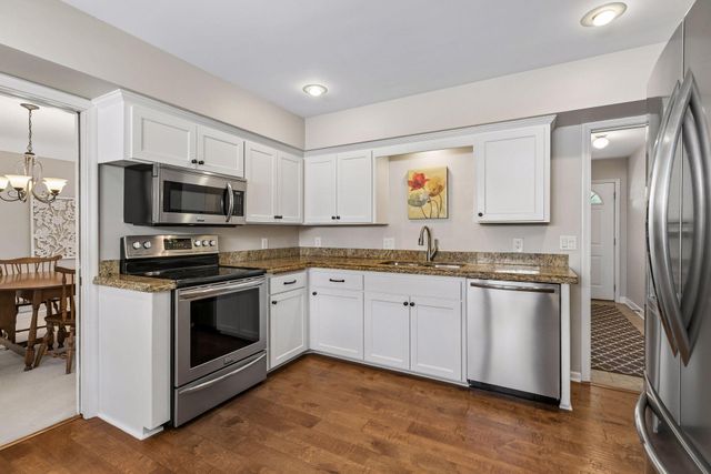 5917 Grimes Avenue S, Edina, MN 55424