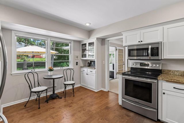 5917 Grimes Avenue S, Edina, MN 55424