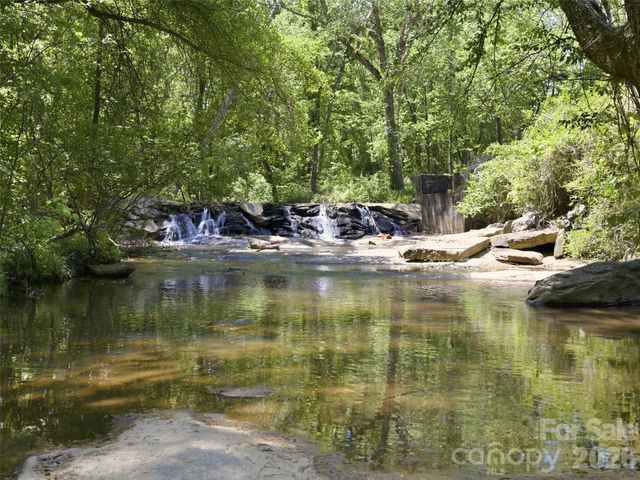 450 Washington Street, Forest City, NC 28043