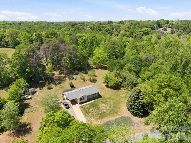 450 Washington Street, Forest City, NC 28043