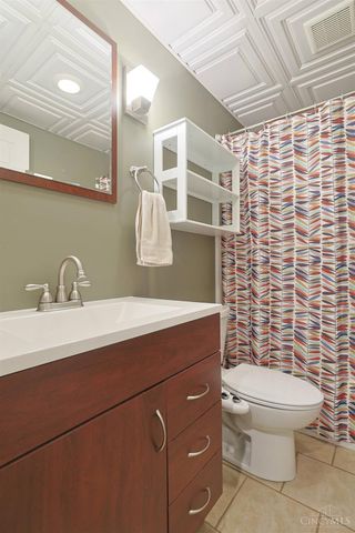 8040 South Port Drive, West Chester, OH 45069