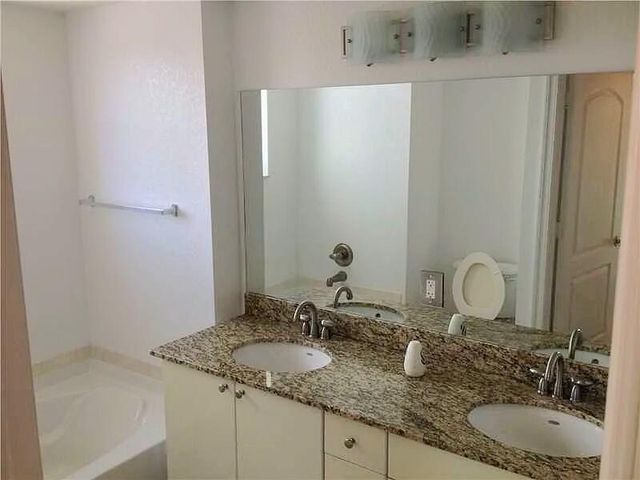 1830 Radius Drive 526, Hollywood, FL 33020