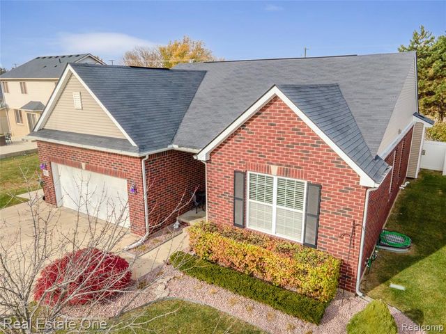 14261 Greenbrier Drive, Sterling Heights, MI 48313
