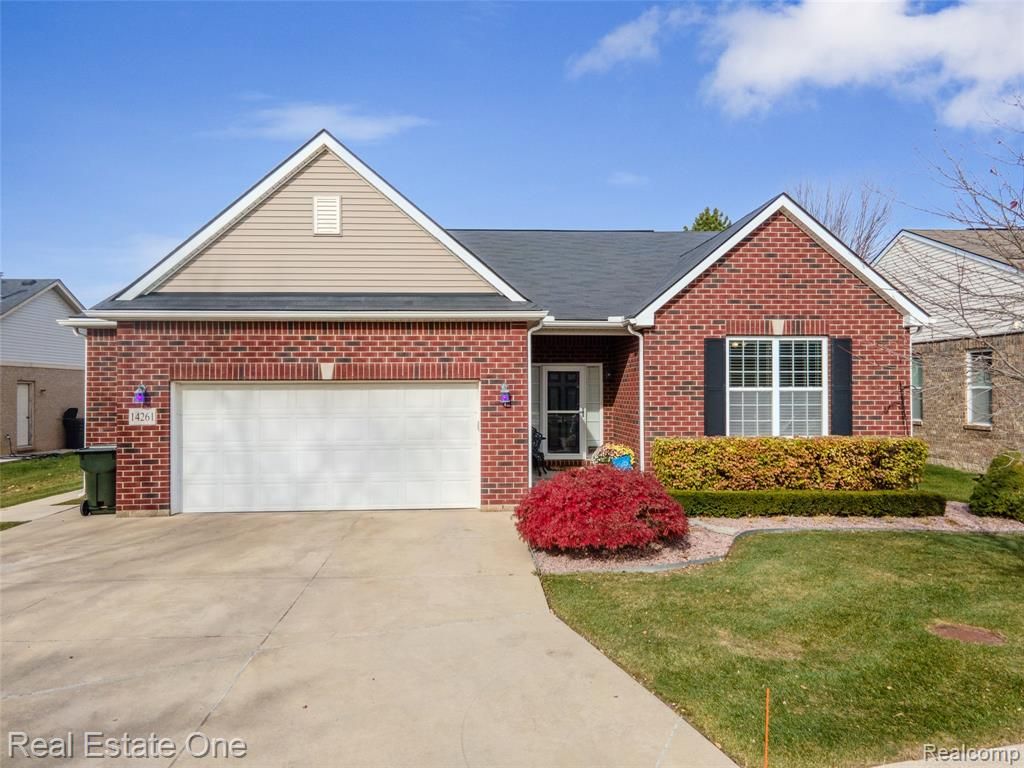 14261 Greenbrier Drive, Sterling Heights, MI 48313