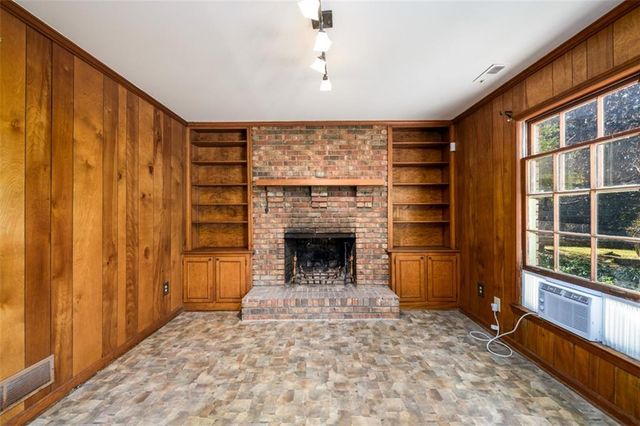 1959 Queens Way, Atlanta, GA 30341