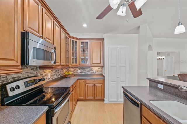 15604 DURANGO CIRCLE, Brooksville, FL 34604