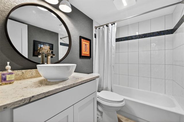 6747 CAPE HATTERAS WAY NE 3, St Petersburg, FL 33702