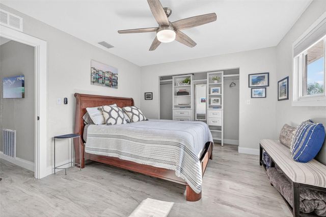 6747 CAPE HATTERAS WAY NE 3, St Petersburg, FL 33702