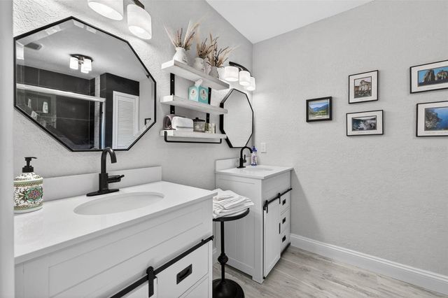 6747 CAPE HATTERAS WAY NE 3, St Petersburg, FL 33702