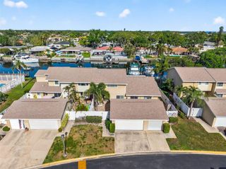 6747 CAPE HATTERAS WAY NE 3, St Petersburg, FL 33702