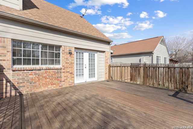 9135 Rue De Lis, San Antonio, TX 78250