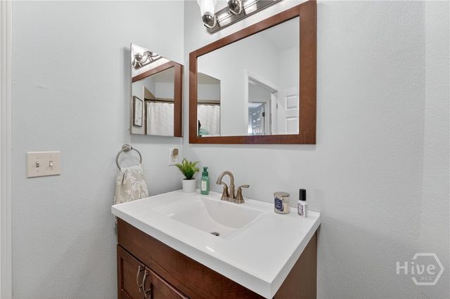 2513 Whitemarsh Way, Savannah, GA 31410