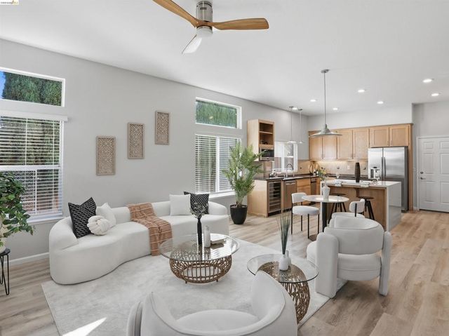 1260 Bay Court, Brentwood, CA 94513