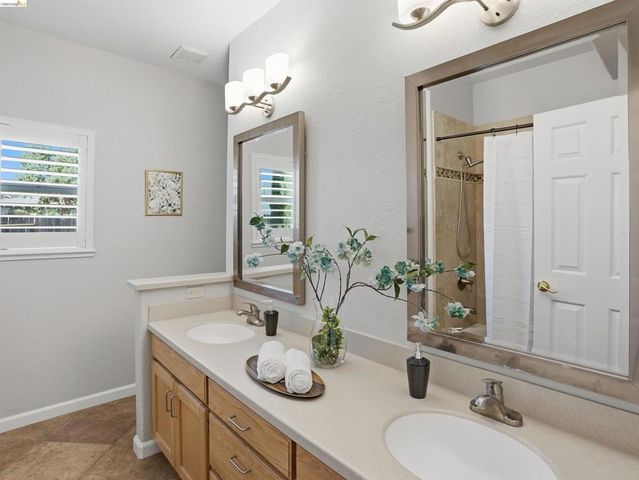 1260 Bay Court, Brentwood, CA 94513
