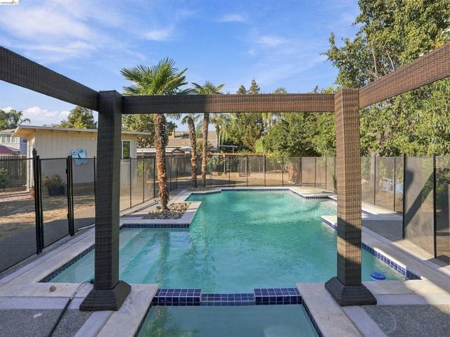 1260 Bay Court, Brentwood, CA 94513