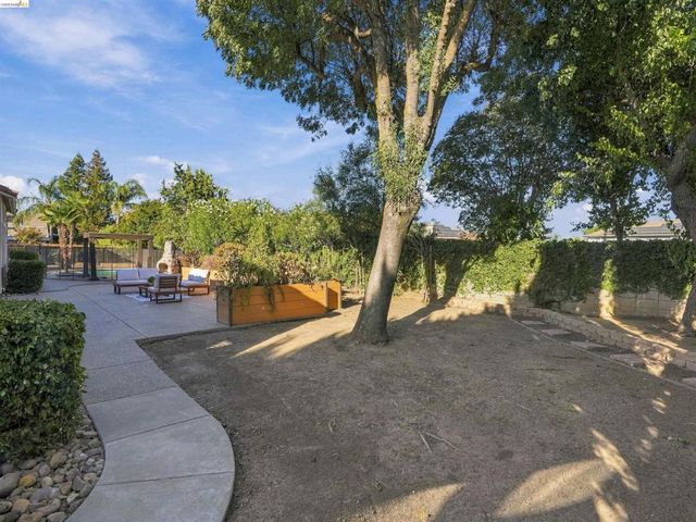 1260 Bay Court, Brentwood, CA 94513