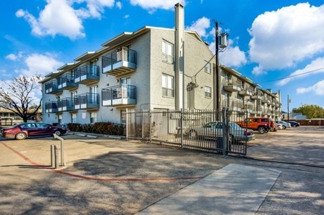4502 Gaston Avenue 302, Dallas, TX 75246
