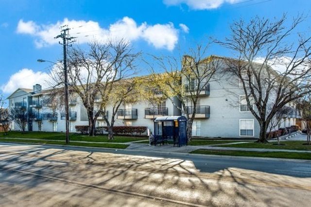 4502 Gaston Avenue 302, Dallas, TX 75246