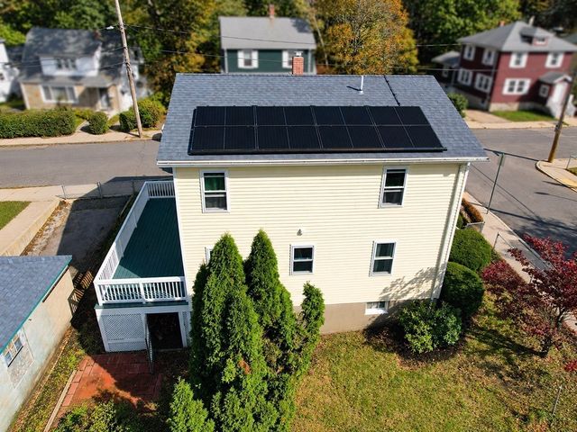28 Heathcote St, Boston, MA 02131