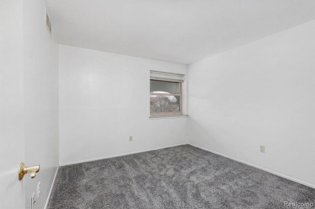8114 Clay Court, Sterling Heights, MI 48313