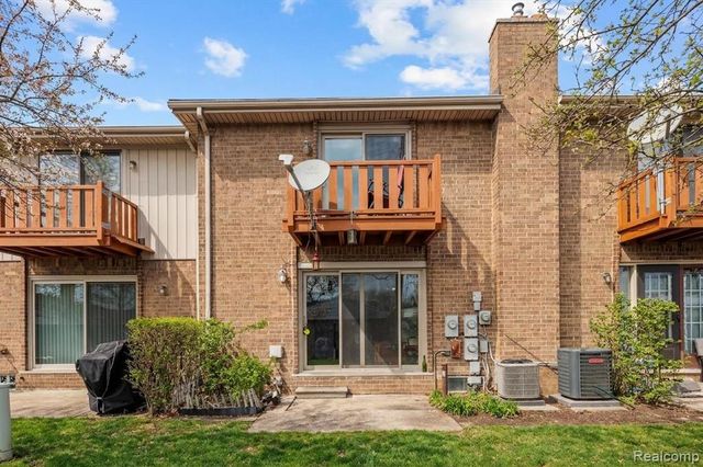 8114 Clay Court, Sterling Heights, MI 48313