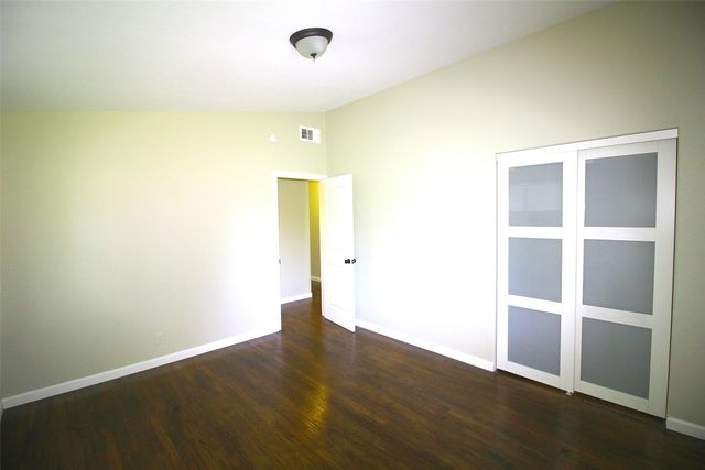 149 Hedgerow Lane, Lewisville, TX 75057