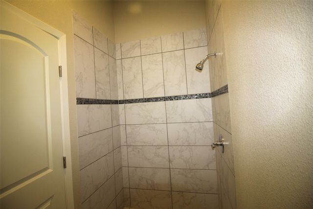 149 Hedgerow Lane, Lewisville, TX 75057