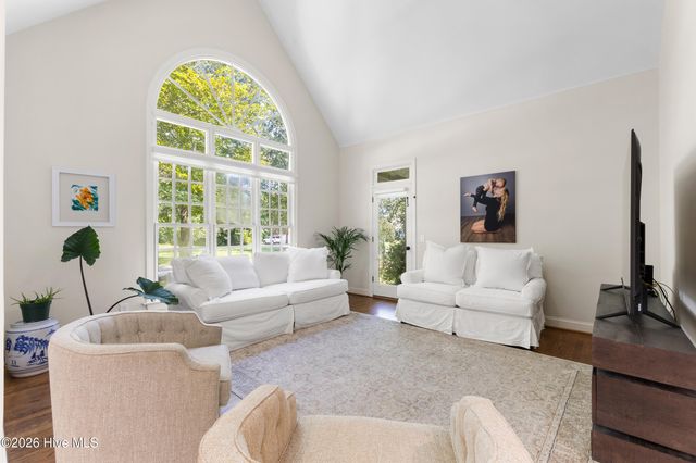 1633 Pembroke Jones Drive, Wilmington, NC 28405