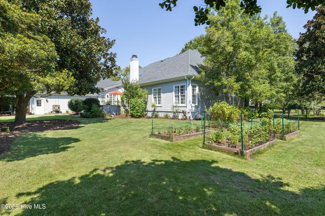 1633 Pembroke Jones Drive, Wilmington, NC 28405