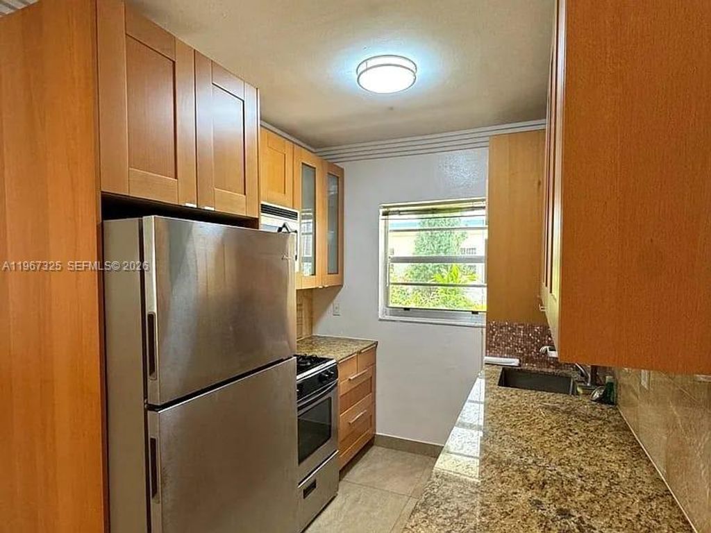 650 Pennsylvania Ave 2, Miami Beach, FL 33139