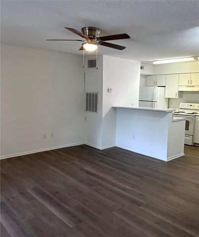 2203 YANKEE PLACE 204, Orlando, FL 32839