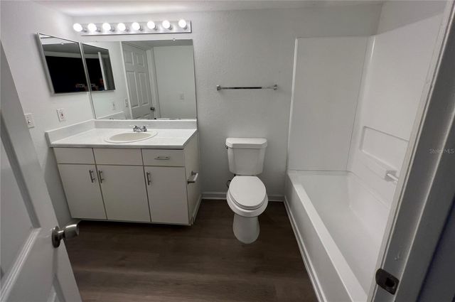 2203 YANKEE PLACE 204, Orlando, FL 32839